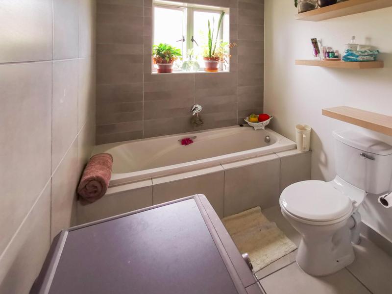 3 Bedroom Property for Sale in Mooikloof Country Estate Western Cape